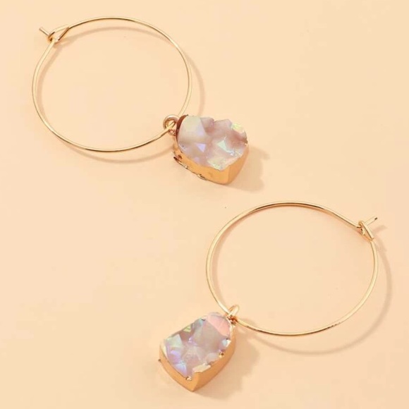 Jewelry - NEW Gold Hoop Earrings with iridescent druzy stone